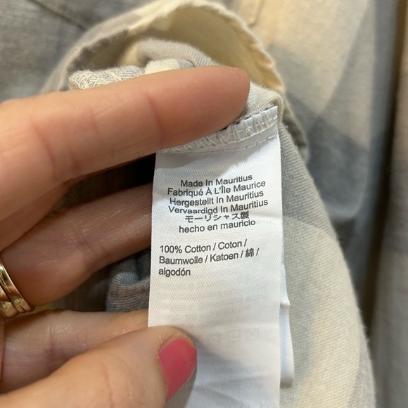 J. Crew Flannel Popover Henley Boyfriend Fit Ivory & Gray Long Sleeve Women Sz L - Picture 6 of 8